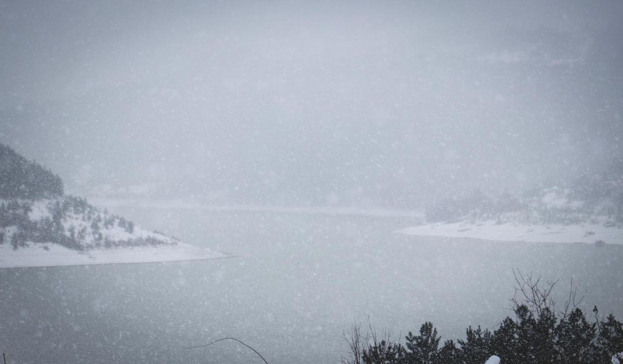 Vila Nemir Zavojsko Jezero Pirot Esterno foto